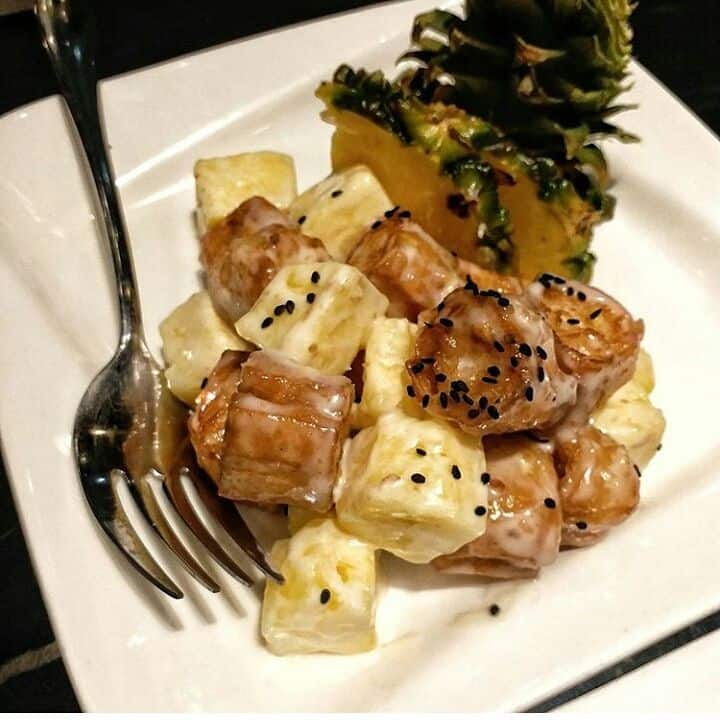 Pineapple With Shrimp Stuffed In Crullers Lugang Cafe Menu