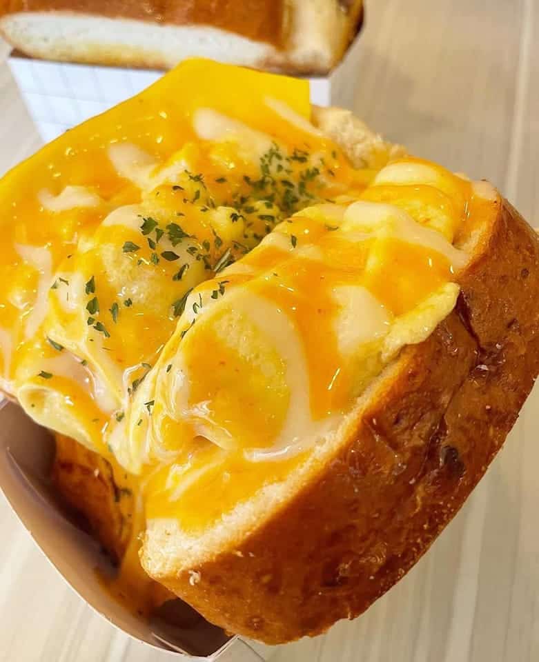 Egg Cheddar Sandwich