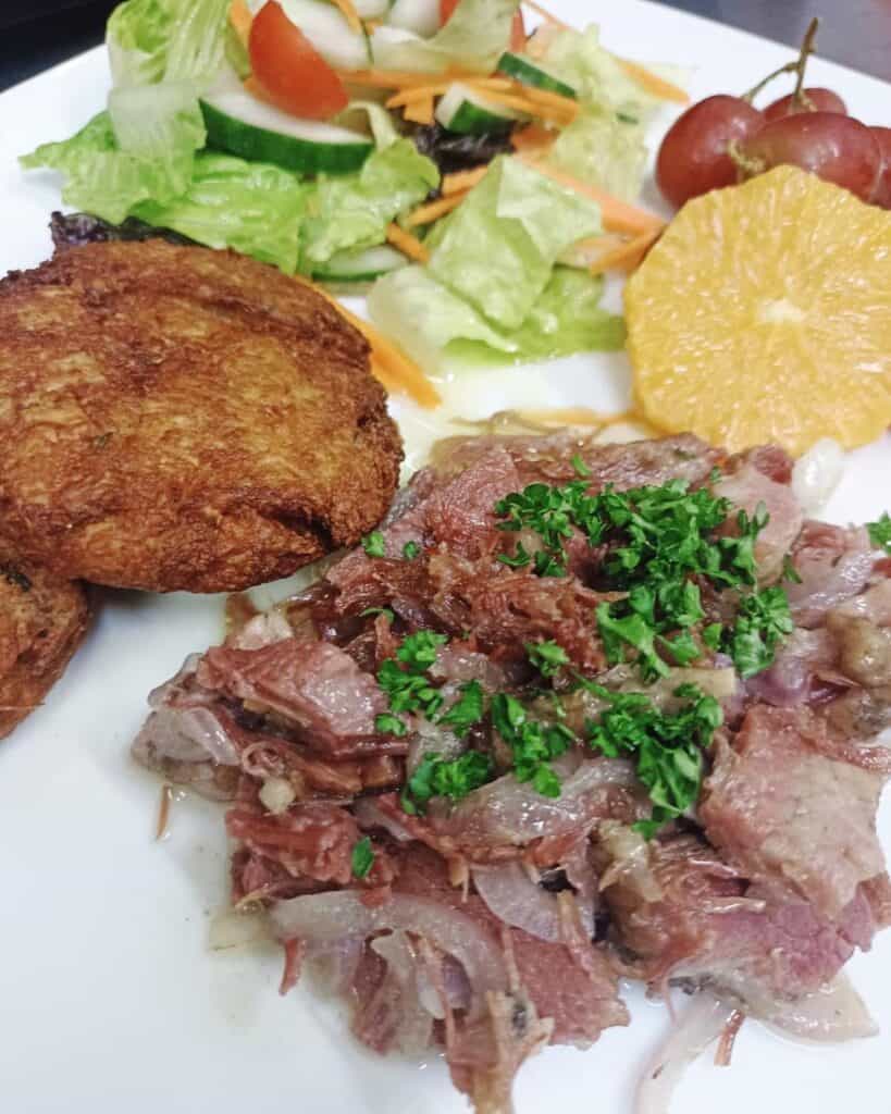 Corned beef brunch plate