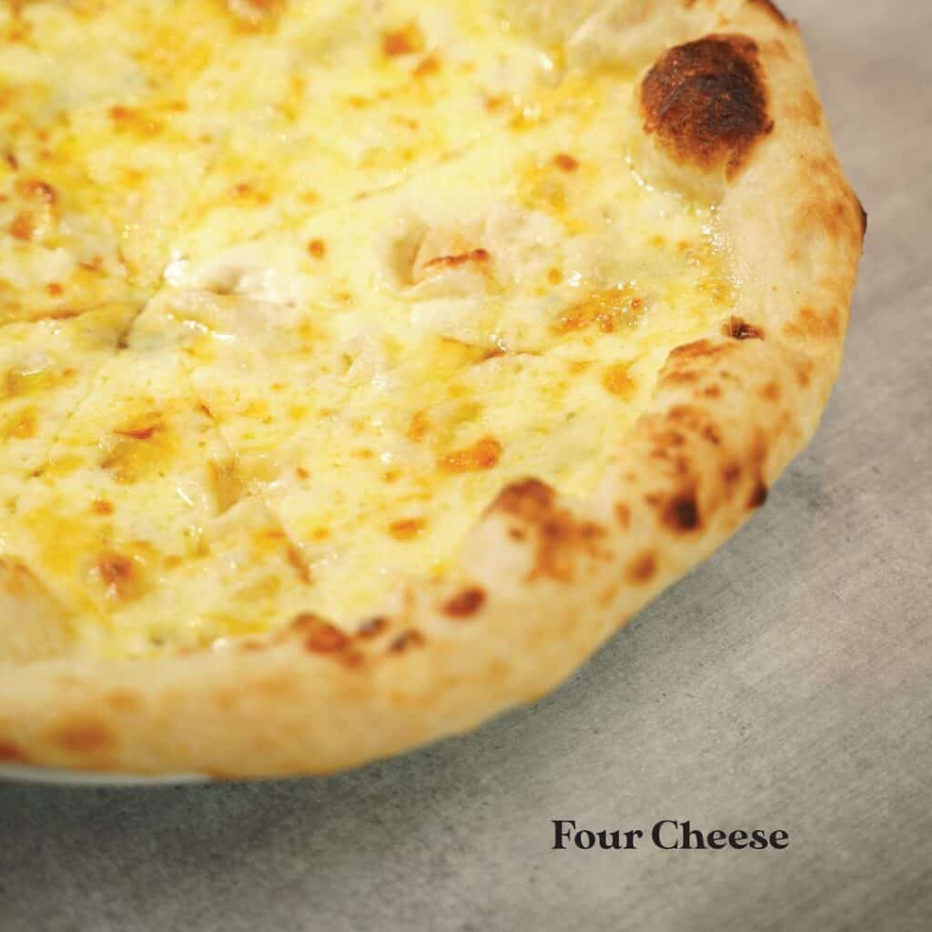 4 Cheese pizza