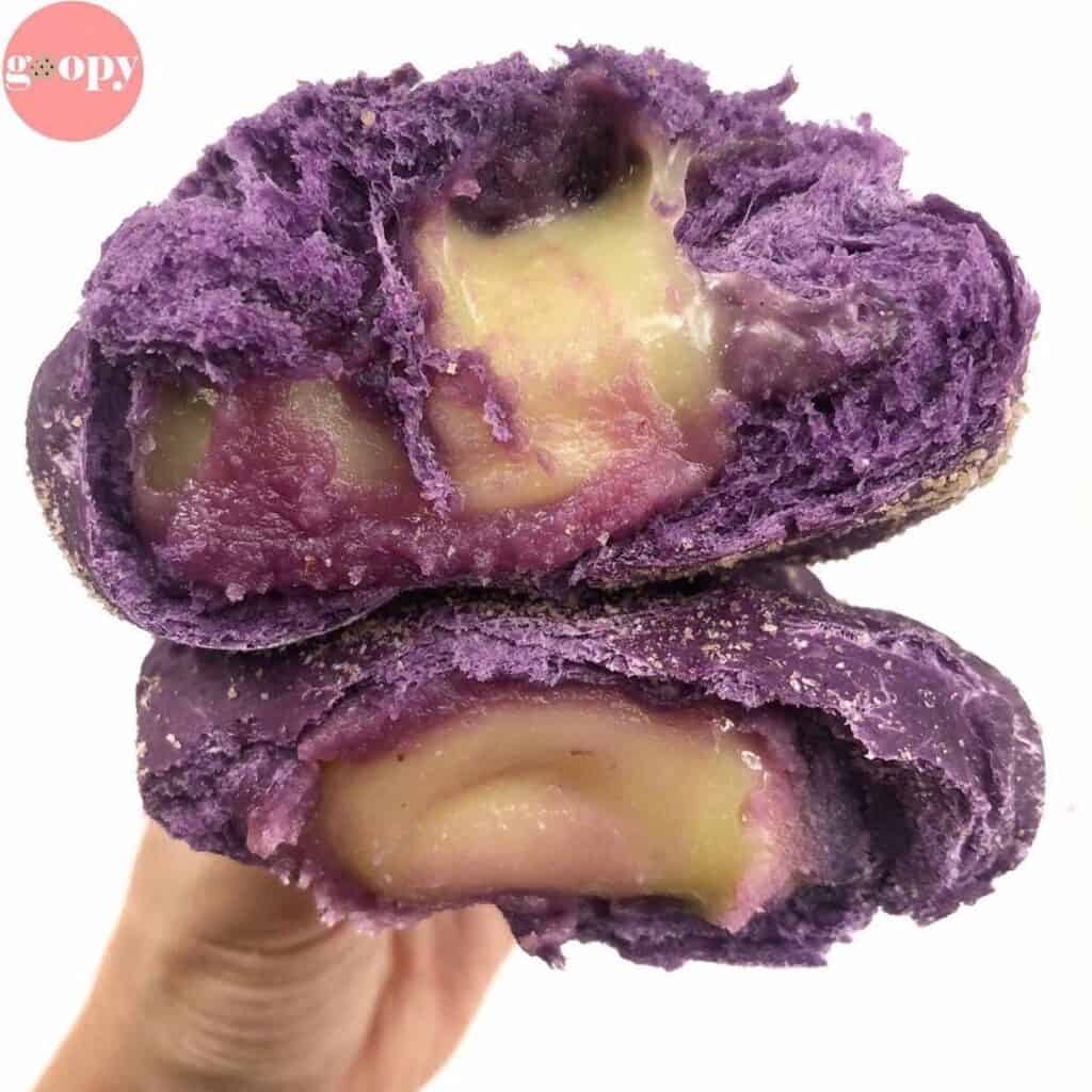 Ube cheese pandesal