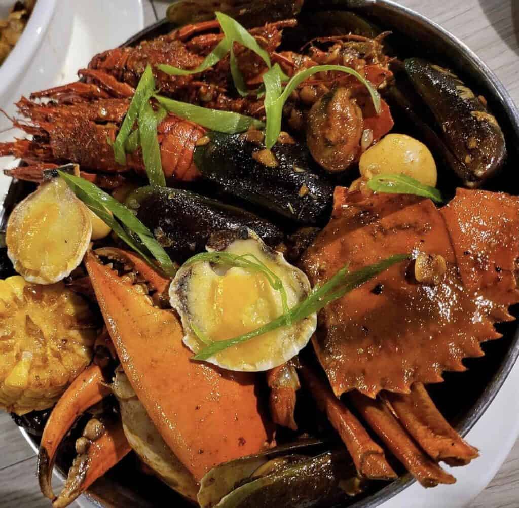 Seafood boil mukbang