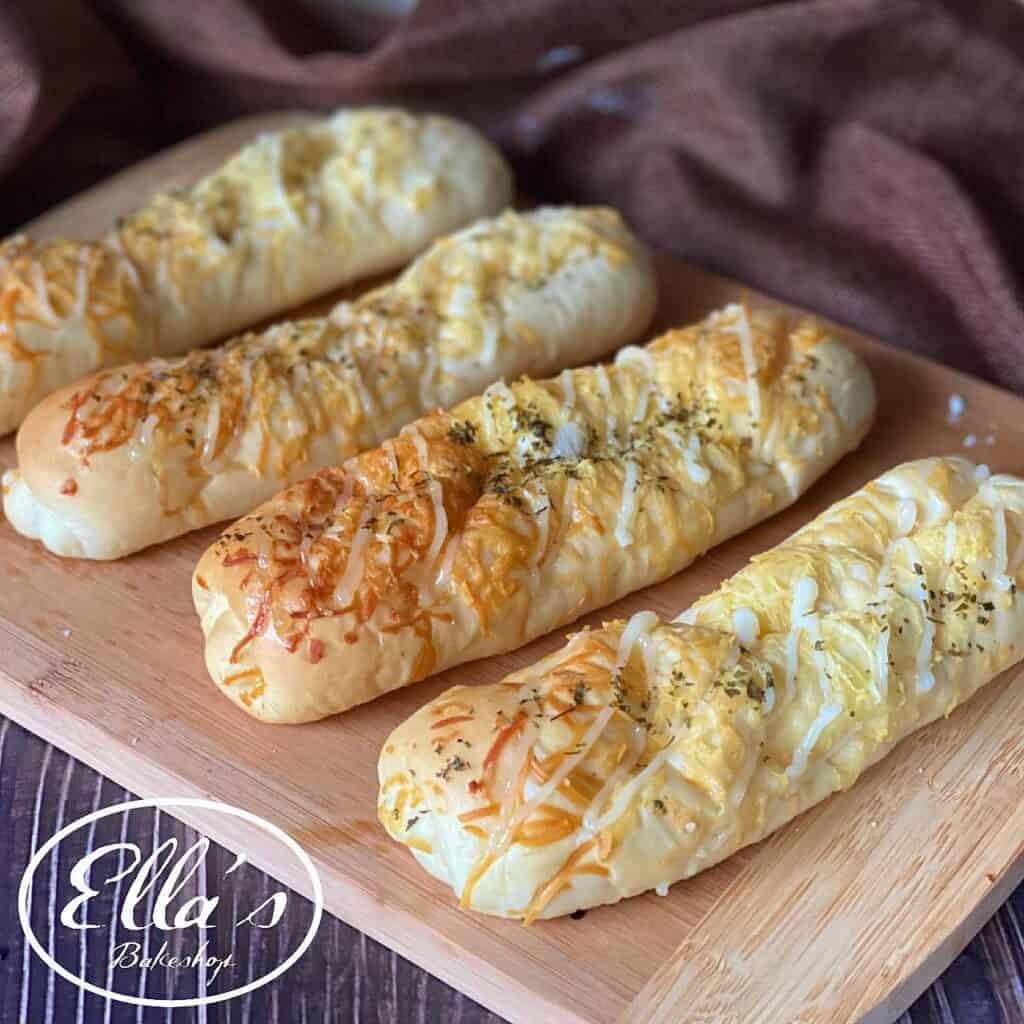 Cheese breadsticks