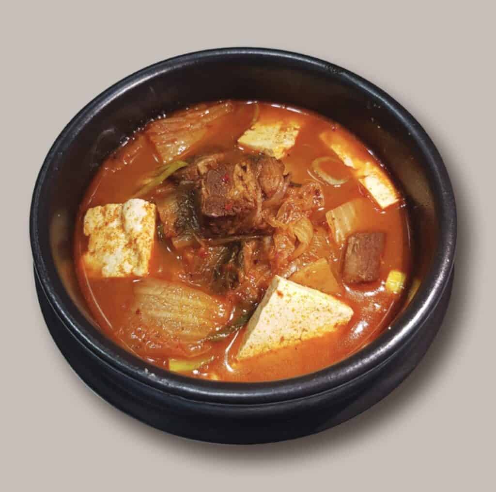 Kimchi jjigae