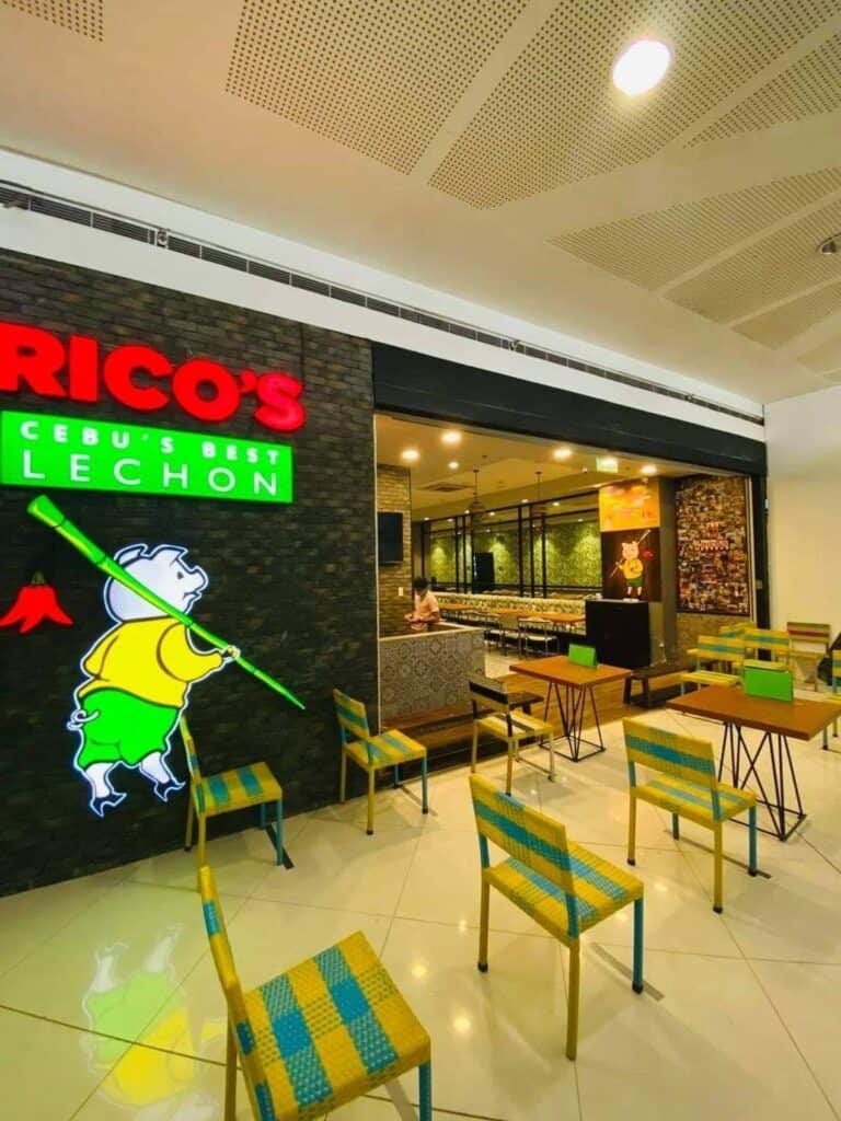 Best restaurants at SM Mall of Asia - Rico's Lechon