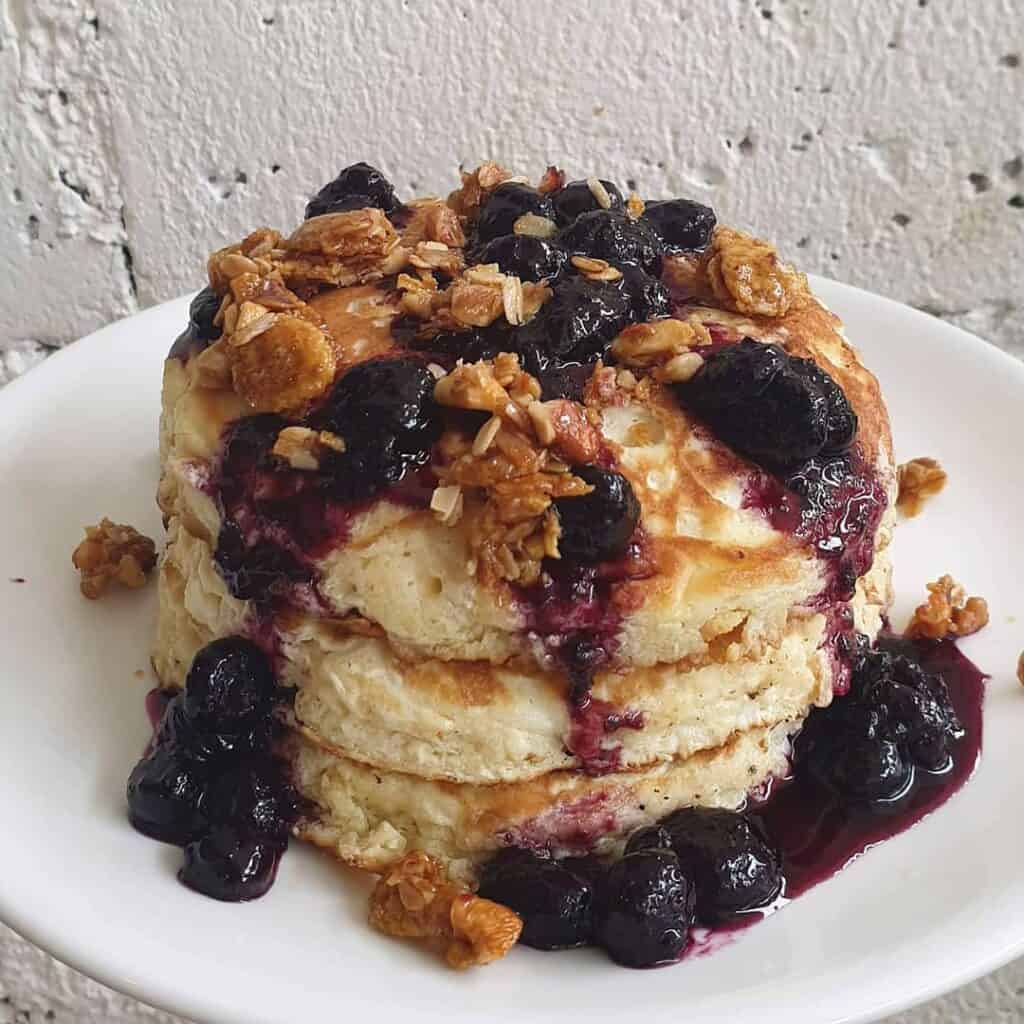 Maple blueberry & ricotta pancakes