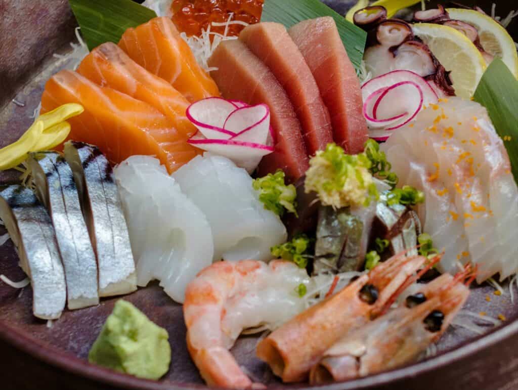 Assorted sashimi (9 kinds)