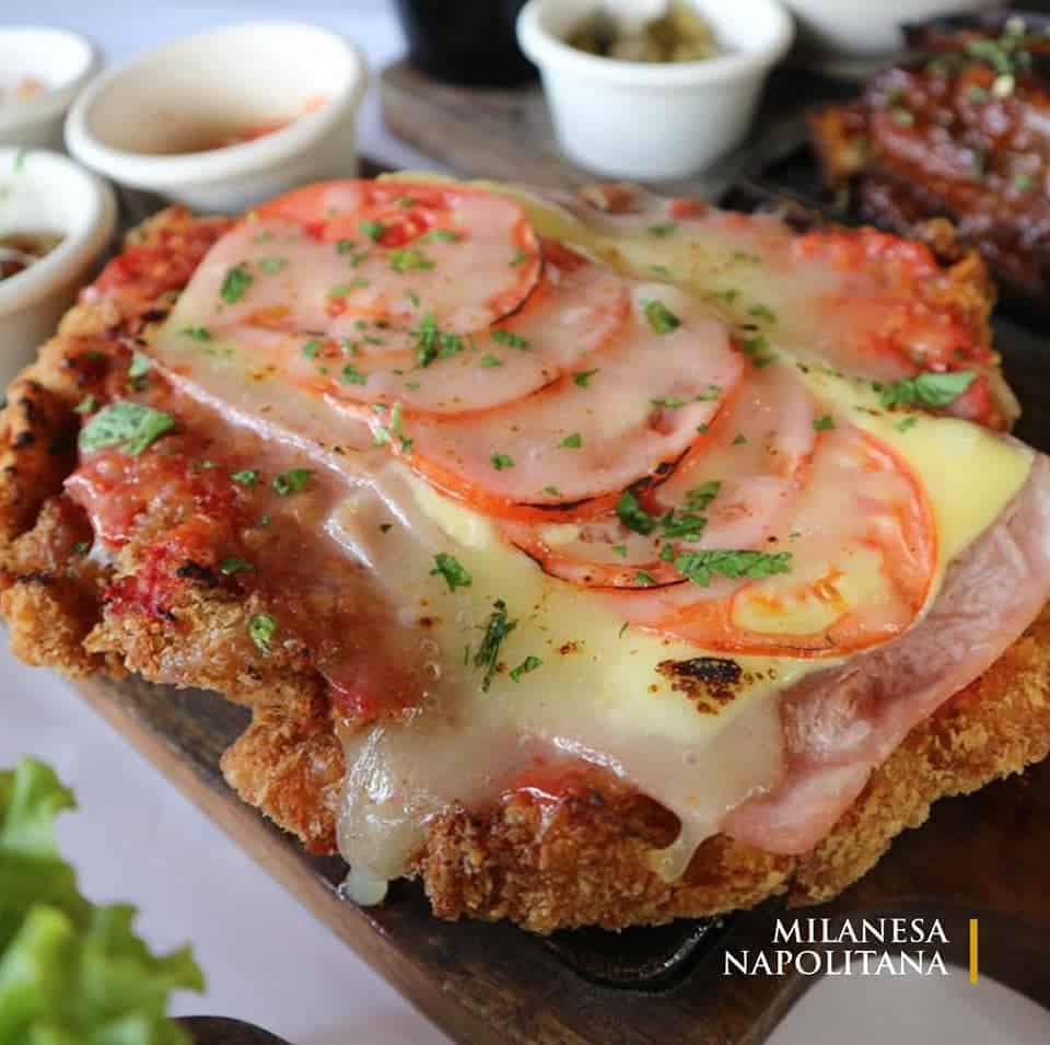 milanesa de carne napolitana